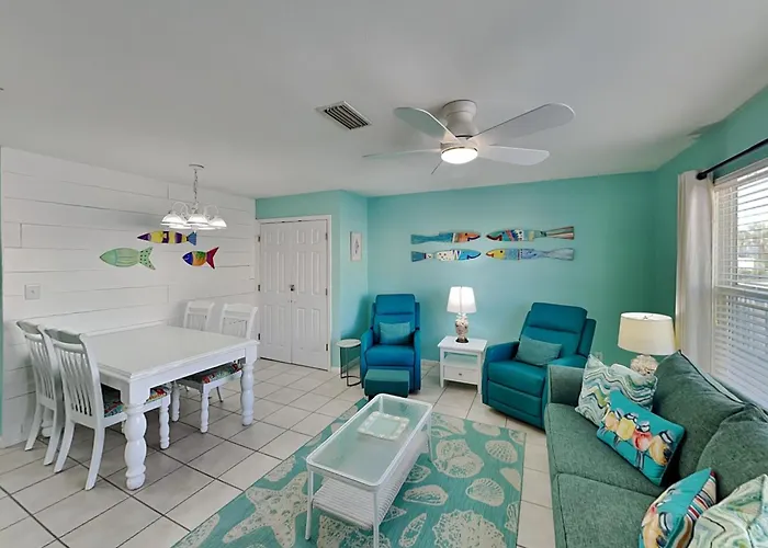 Apartment Three Cs #102 - Surfsong *